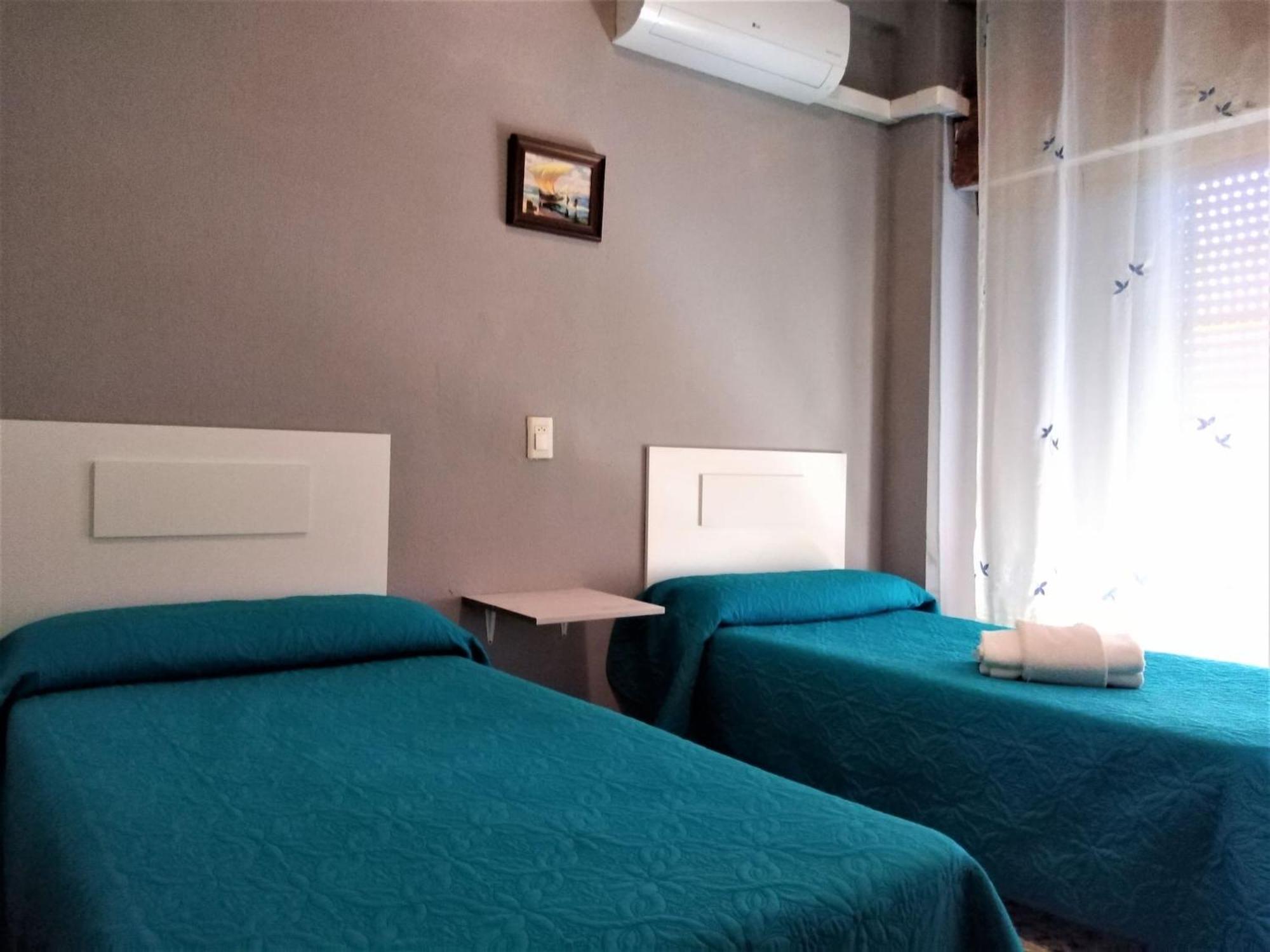 Vacansis Habitaciones De Hostal A Primera Linea De Playa En Cullera Exteriör bild